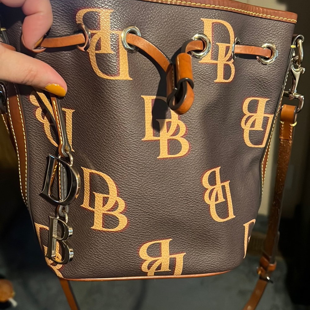 Dooney & Bourke small crossbody